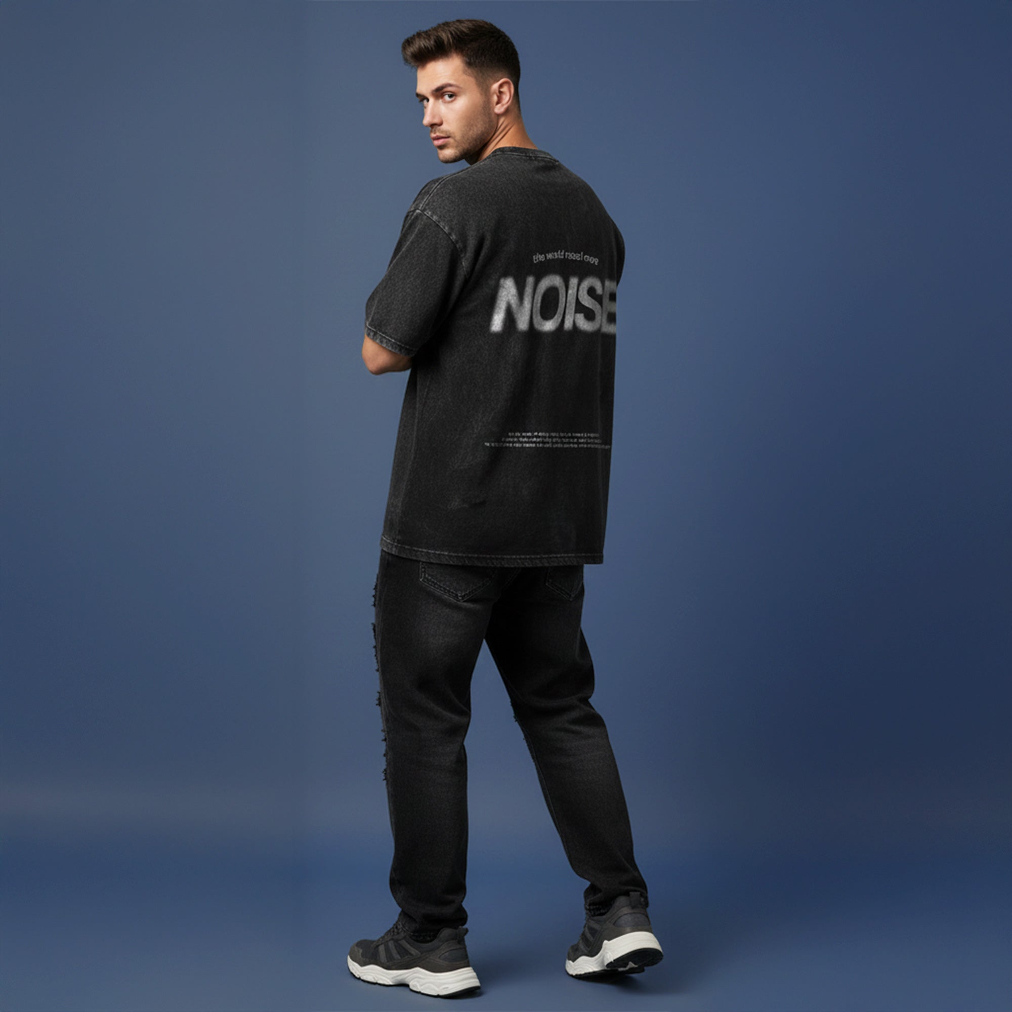 REMERA NOISE- STONE WASH - NEGRA